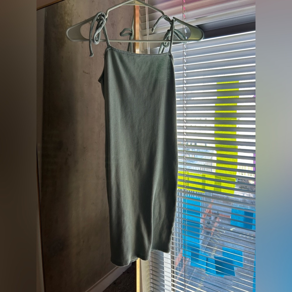 Small turquoise dress